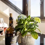 Cherine Apartment *